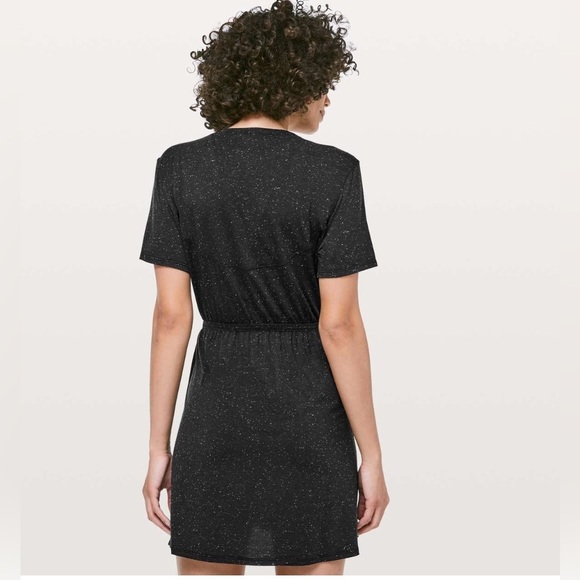 NWT! lululemon Unwind Your Mind Dress- Black Size 10 - Picture 4 of 4